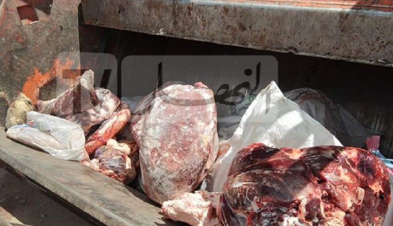 حجز أكثر من 3 قناطير من اللحوم المجمدة والأحشاء الفاسدة في السوقر بتيارت
