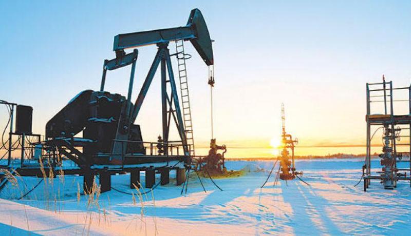 الإنتاج الروسي للنفط يتراجع إلى 9.39 مليون برميل يوميا