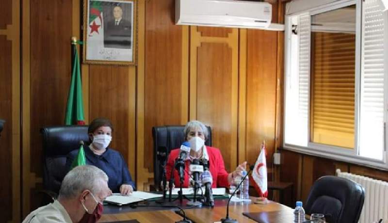 توقيع إتفاقية بين وزارة التكوين والهلال الأحمر لتوحيد الجهود في مكافحة كورونا