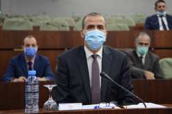 رزيق: إعادة النظر في ملف تركيب السيارات