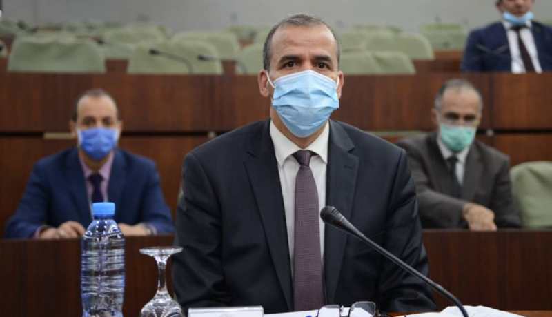رزيق: إعادة النظر في ملف تركيب السيارات