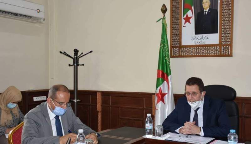وزير الفلاحة يترأس إجتماعا تنسيقيا مع الإطارات المركزية