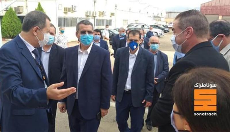 حكار يتفقد ميناء المحروقات ببجاية