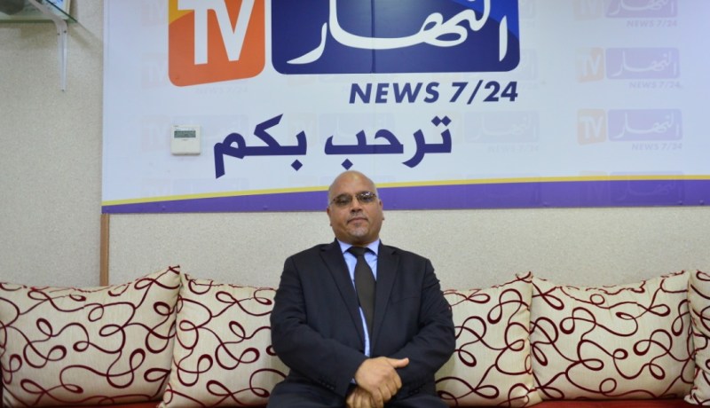 رئيس الجمهورية يكلف المستشار عيسى بن الأخضر بالجمعيات الدينية