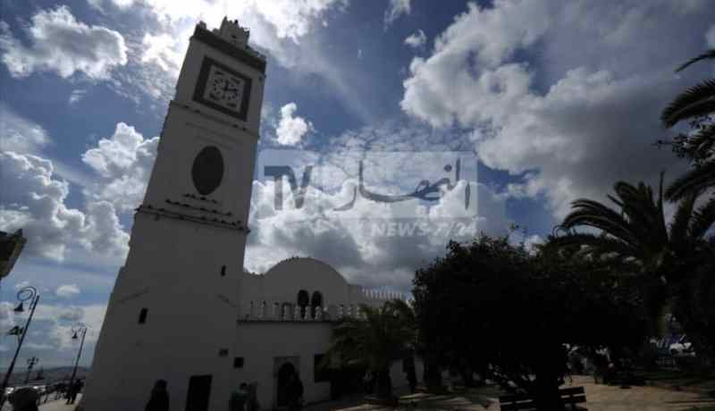 بلمهدي: إذا استقر الوضع الصحي فستُفتح باقي المساجد ونصلي صلاة الجمعة