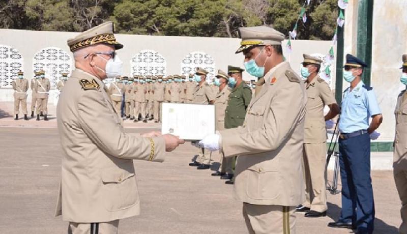 اللواء مادي يشرف على مراسم تخرج الدفعات الجديدة للمدرسة العليا العسكرية للإعلام والإتصال