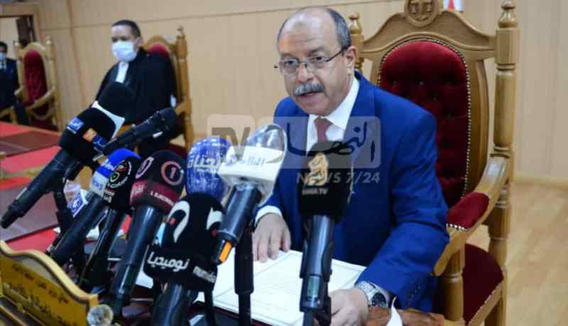 زغماتي يؤكد على نبذ التعيينات القائمة على الولاء والمحاباة في قطاعه