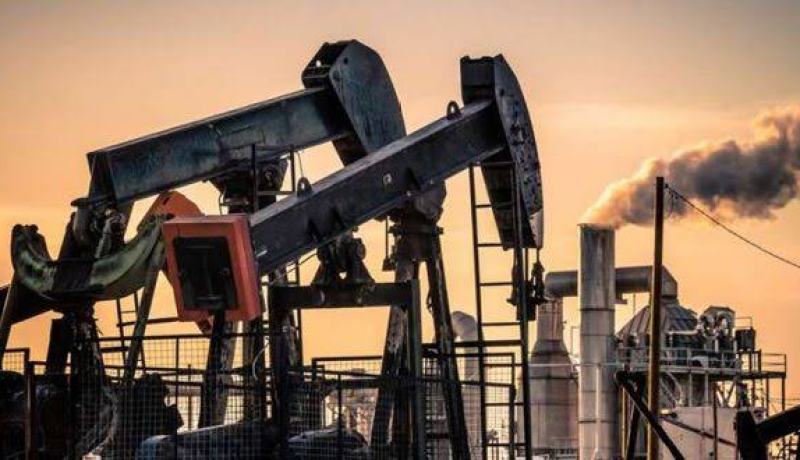 أسعار النفط تنخفض بعد تقرير أوبك حول الطلب