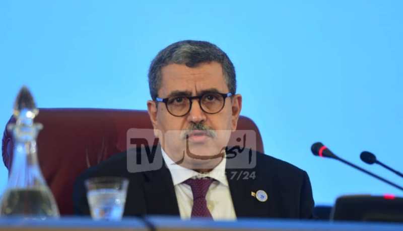 جراد: الحكومة ستظل صاغية لجميع الإقتراحات الرامية إلى تنويع الإقتصاد الوطني