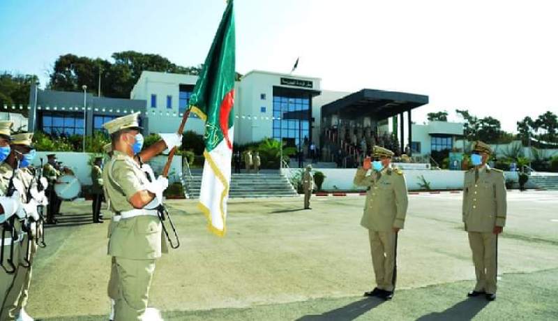 اللواء أعثامنية عمار يشرف على تخرّج الدفعة 48 من مدرسة القيادة والأركان بالعاصمة