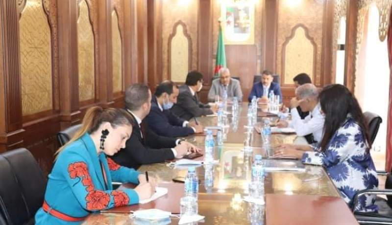 دراسة آليات وقف درجة التلوث في المعالم الأثرية والسياحية الصحراوية