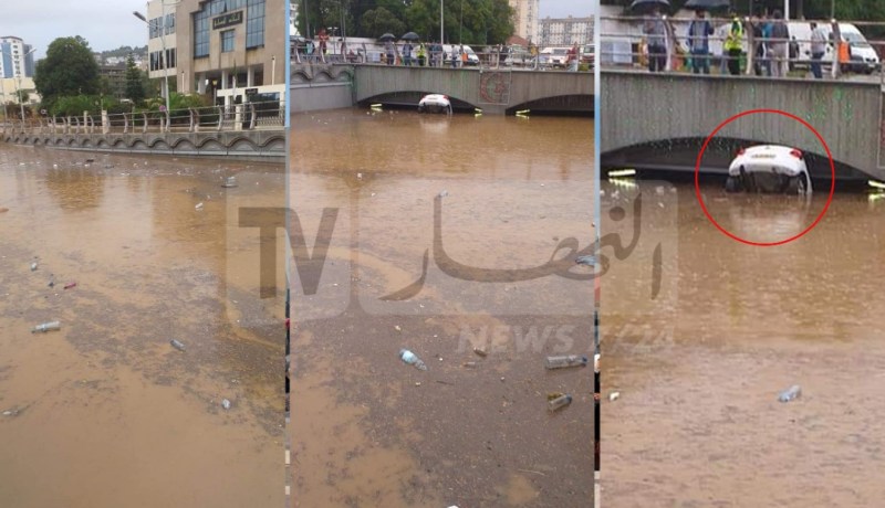 العاصمة.. غرق سيارتين داخل نفق “رويسو” جراء السيول