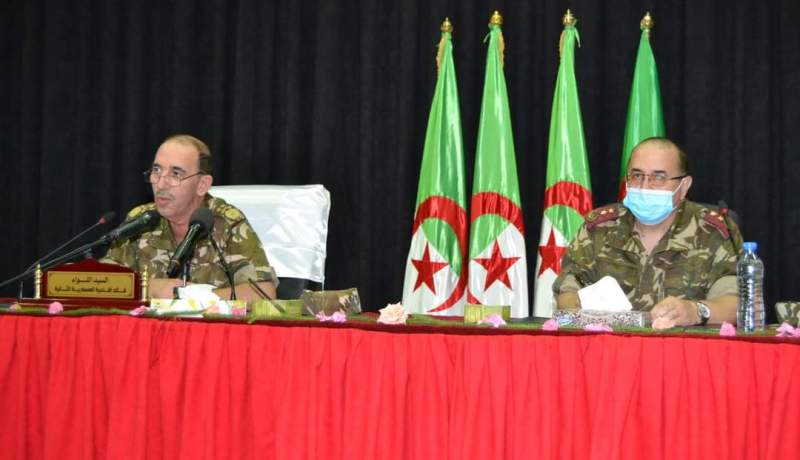 اللواء حاج لعروسي يشرف على مراسم تنصيب قائد المدرسة التطبيقية لمصالح الصحة العسكرية