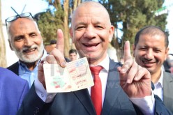 بن قرينة يدلي بصوته على استفتاء تعديل الدستور