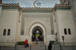 مسلمو فرنسا يطالبون الحكومة بالحماية ومكافحة دعوات الكراهية