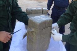 دفاع.. ضبط أزيد من 700 كلغ من الكيف المعالج وتوقيف 8 تجار مخدرات