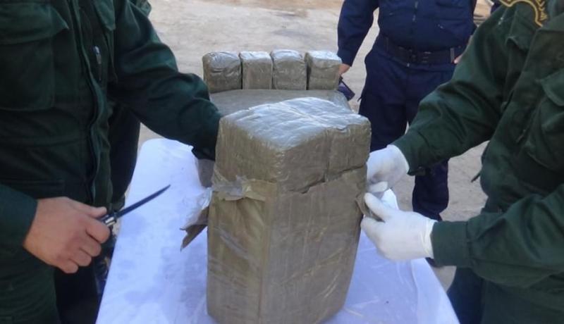 دفاع.. ضبط أزيد من 700 كلغ من الكيف المعالج وتوقيف 8 تجار مخدرات