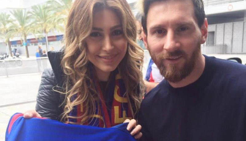 ميسي يهدي قميصة للنجمة اللبنانية يارا