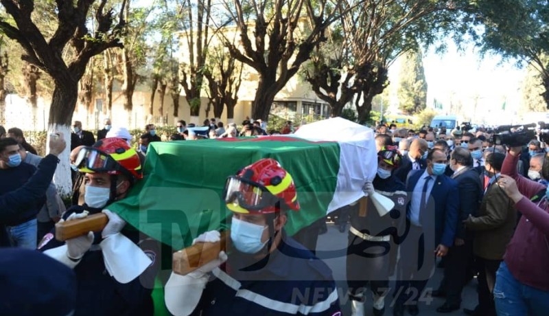 المجاهد السعيد بوحجة يُوارى الثرى بمقبرة العالية