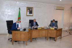 وزير الداخلية يأمر الولاة بالتكفل المستعجل بالنقائص التنموية ومكافحة التبذير