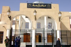 تبسة: الرقابة القضائية لمديرة إقامة جامعية وأمين مخزنها بسبب قضايا فساد