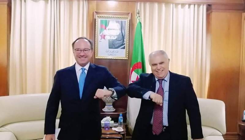 وزير الطاقة يدعو المؤسسات الإيطالية إلى المزيد من الإستثمار مع الجزائر