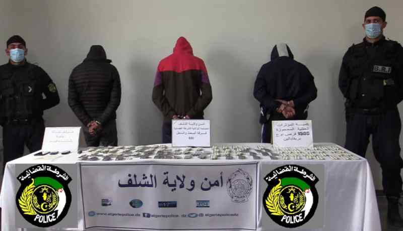 BRI الشلف تطيح بعصابة تروج المؤثرات العقلية وتضبط 1500 قرص مهلوس