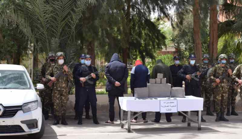 بشار: تفكيك شبكة إجرامية وحجز 52 كلغ من الكيف المعالج