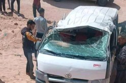 البيض: إصابة 7 أشخاص بجروح متفاوثة إثر انقلاب حافلة لنقل المسافرين