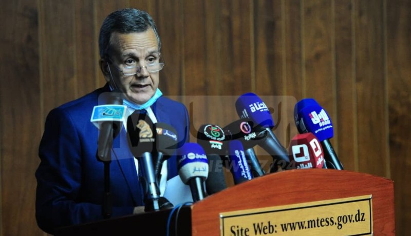 بن بوزيد.. إبرام اتفاقية للتكفل الأمثل بعمال مختلف القطاعات