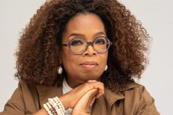 أوبرا وينفري تروي تفاصيل مثيرة عن طفولتها: “جدتي كانت تجلدني”