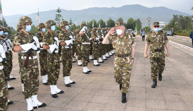الفريق شنقريحة: كافة القيادات مطالبة بالسهر على إفشال أي مخطط  قد يستهدف التشويش على الإنتخابات