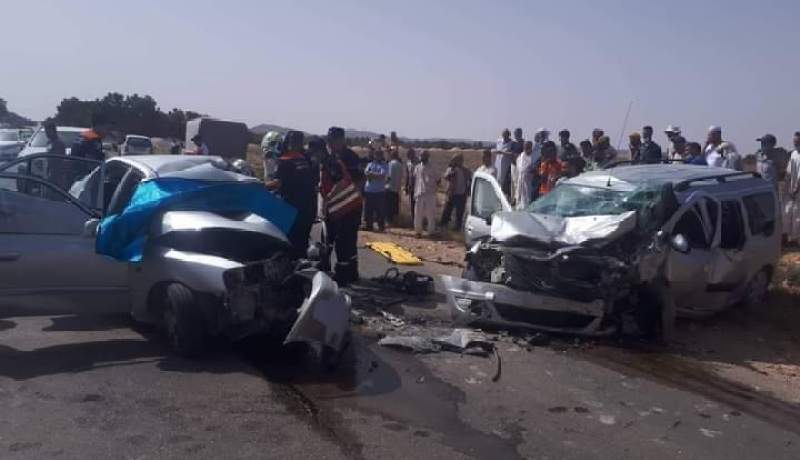 بالصور… قتيلان و3 جرحى في اصطدام سيارتين بالمجبارة في الجلفة