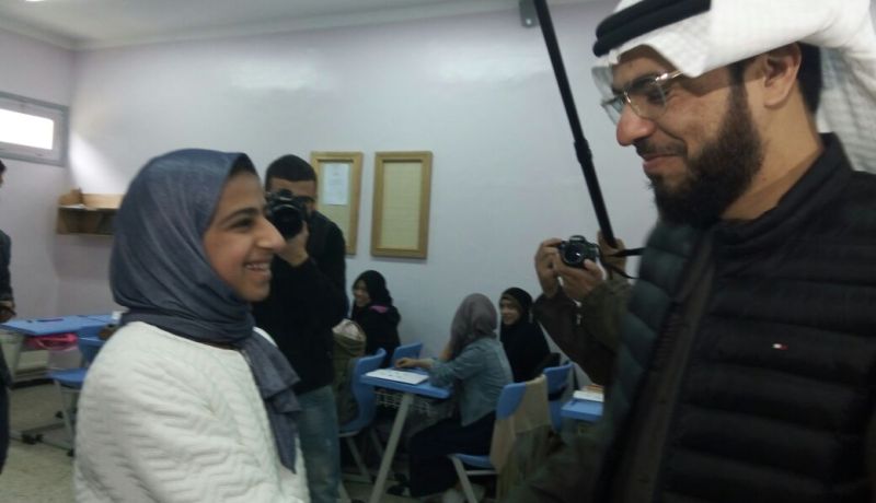 بالفيديو.. الشيخ وسيم يوسف في زيارة إلى المدرسة السعودية الدولية بالعاصمة