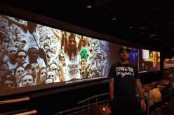 بالصور..عزو العنابي يزور متحف الصحافة الدولي بواشنطن