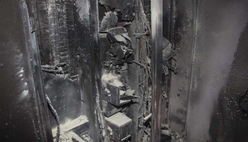 احتراق 10 عدادات كهربائية داخل عمارة في البويرة