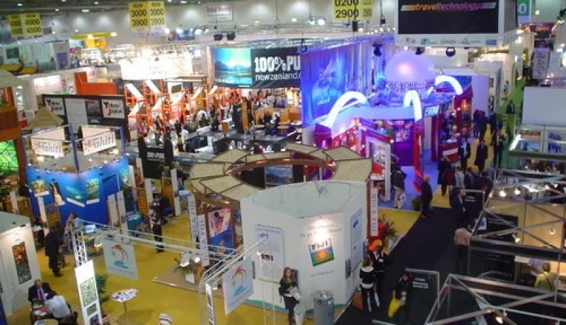 مشاركة الجزائر في المعرض الدولي للسياحة و الأسفار بموسكو والصالون العالمي للسياحة بباريس