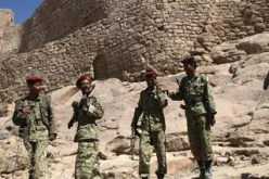 مقتل 20 جنديا يمنيا على الأقل في هجوم لتنظيم القاعدة جنوب اليمن