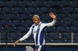 براهيمي يرفض التجديد وبورتو يجهز بديلا له