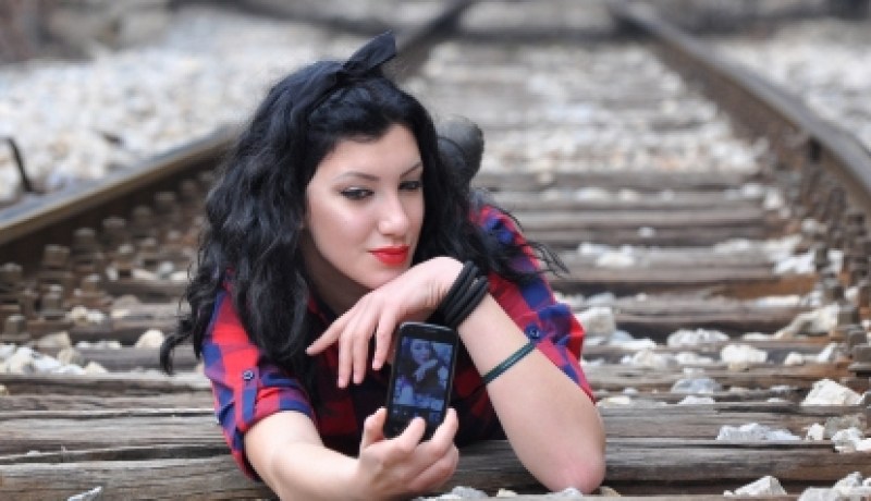 فتاة تتحول الى أشلاء بسبب سيلفي