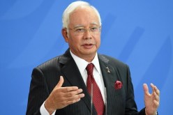 توجيه إتهامات بالفساد لرئيس الوزراء الماليزي السابق