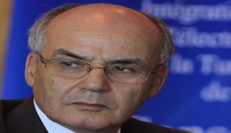 يوسفي يدعو المؤسسات البريطانية الى الاستثمار أكثر في القطاع الطاقوي