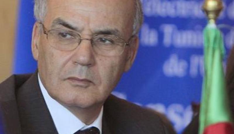 يوسفي يدعو الشركات الأسترالية إلى المشاركة في برنامج تطوير المناجم في الجزائر