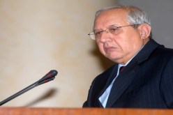 خليفة زياري‮ ‬سيواجه أزمة كراسي