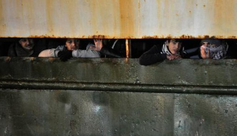 اكثر من 300 مهاجر اعتبروا مفقودين في البحر المتوسط