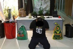 بالصور ضبط أخطر مروج للمخدرات في الكويت