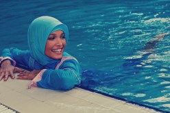 فرنسا “تتحرش” بالمسلمات: 490 أورو كلفة “البوركيني”!