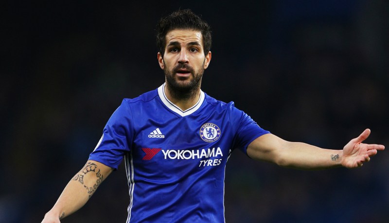 بالفيديو… فابريغاس يتحدث مع إبنه بالعربية