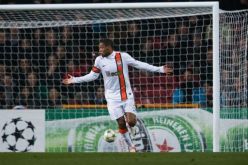 الاتحاد الأوروبي يوقف أدريانو بسبب هدفه  غير الأخلاقي