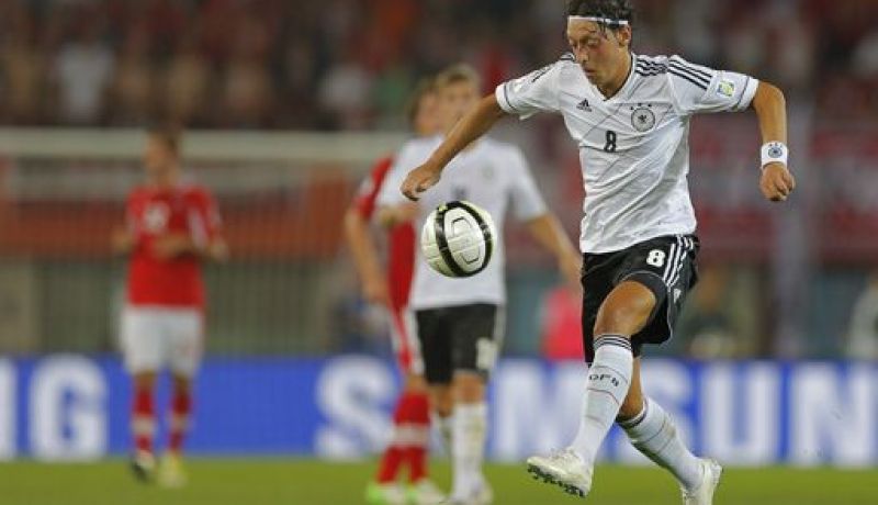 مسعود أوزيل يغيب عن منتخب ألمانيا